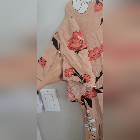 Dress - Picture 3 of 4